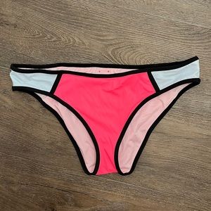 Gorgeous Victoria’s Secret bikini bottoms